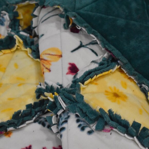 Fleece Rag Quilt Throw - Picture 6 of 8